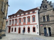 Vikářská ulice - oprava fasád a střech objektů č.p. 37 a 40